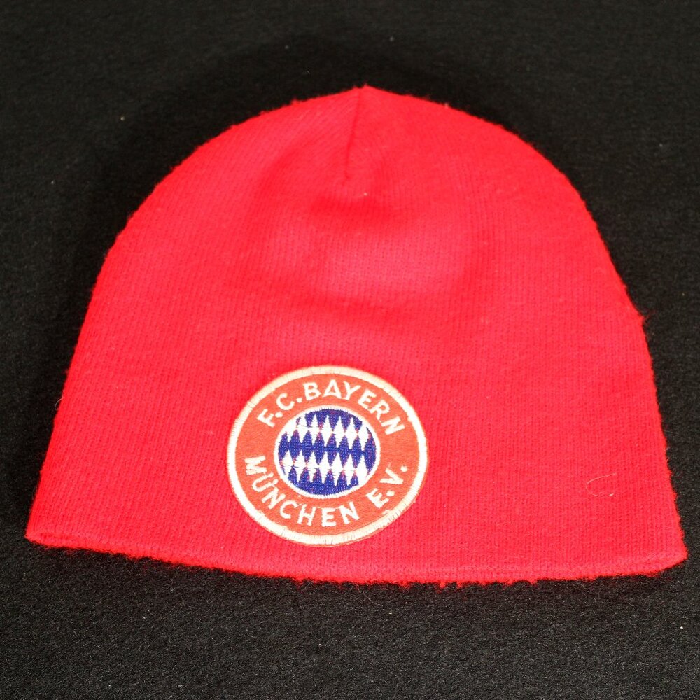 FC Bayern München E.V. Beanie (Munich Germany) Red